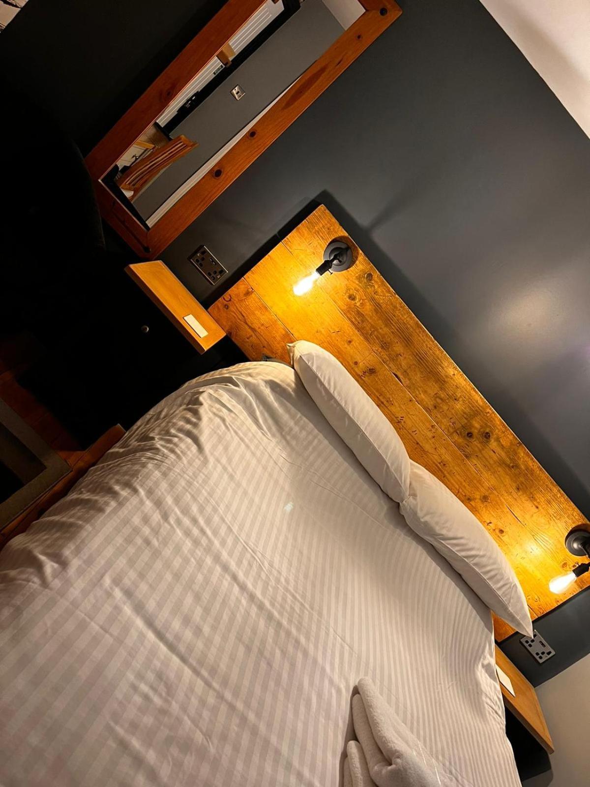 엑스브릿지 Old Manor House B&B 외부 사진