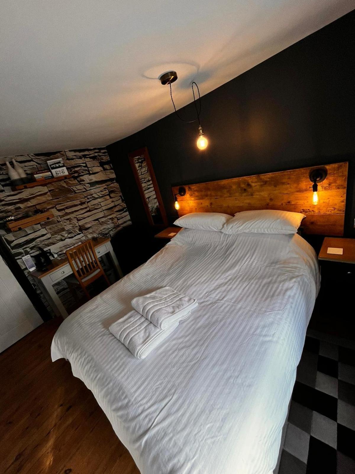 엑스브릿지 Old Manor House B&B 외부 사진